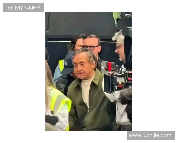 国外足球明星成龙的真实身份与成就揭秘