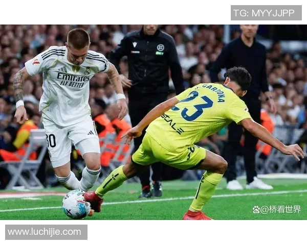 足球明星访谈视频无字幕版揭秘球场背后的故事与心声