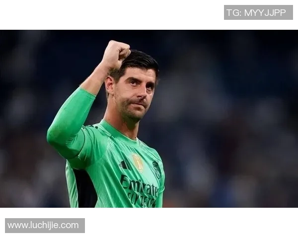 库尔图瓦的守门艺术与职业生涯的辉煌历程分析